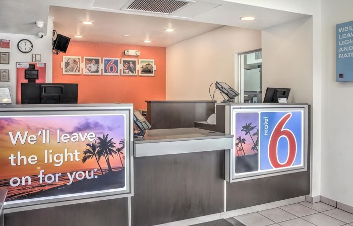 Motel 6 Mojave, CA - Airport
