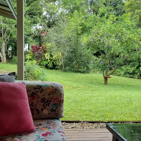 The Possum Pad Yungaburra Village. Walk to Restaurants, Historic Pub