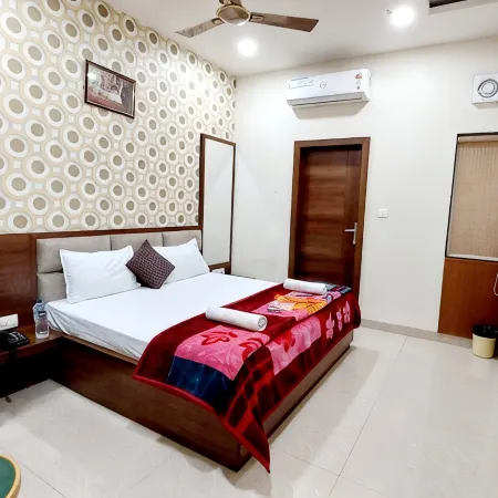 Hotel Babylon Regency