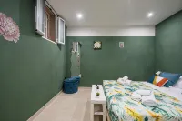 Casa Ravanas - City Center Studio - Condos