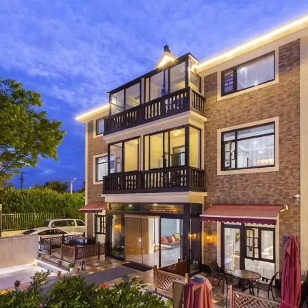 Past To Future Homestay (Shanghai International Resort)