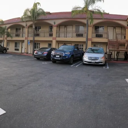 Dynasty Suites Hotel