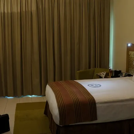 Tamani Marina Hotel & Apartments