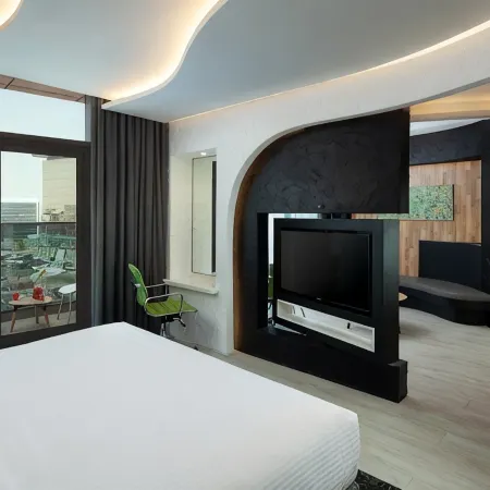Al Khoory Sky Garden Hotel