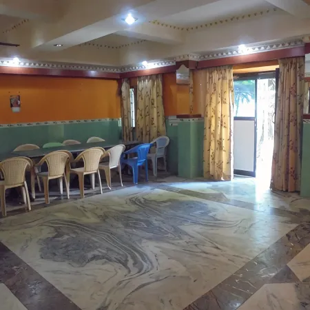 Hare Rama Hare Krishna - Eesha Hotel