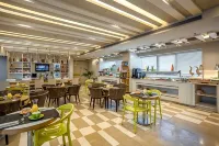 Sadot Hotel Ben Gurion Airport - an Atlas Boutique Hotel - breakfast