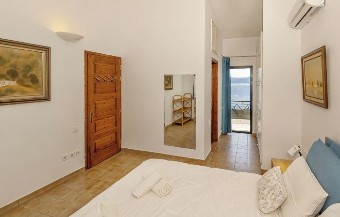Open Your Door On The Beach! - Private Beach Home