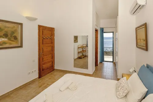 Open Your Door On The Beach! - Private Beach Home