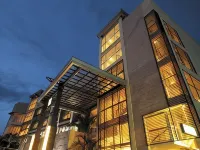 The Avenue Plaza Hotel Hotels in Naga