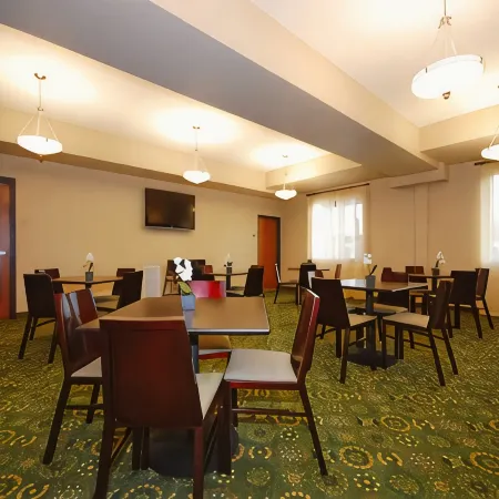 Best Western Plus Port of Camas-Washougal Convention Center