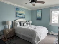 Crystal Coast Retreat! 2br/2bth Waterfront Condo with Community Pool!