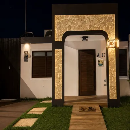 Spacious 3Br Coastal Stay Near Beaches, Restaurants and Fun