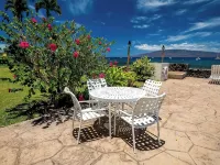 2-Bedroom Oceanfront Paradise – Newly Refreshed Lahaina Gem w/Breathtaking Views Ξενοδοχεία στην πόλη Λαχάινα