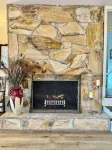 Stunning Mountain view from in-town location. Walk to town!!