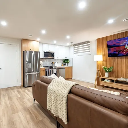 Luxe Suite | Beautyrest Beds | Heated Bath Floor