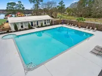 The Charming Villa C, located by the pool, is an ideal getaway. - Villas