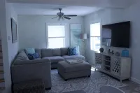 4-bedroom 3 Bath house with Master suite in charming Ortley Beach with Wi Fi, AC