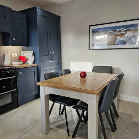 Few minutes walk to Royal Portrush Golf Club (Open Championship 2025), 4 bedroom