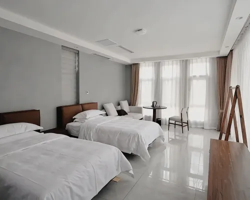 Lishe lives in seclusion Hotels in Fushan