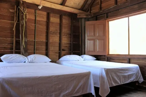 庫約小屋
