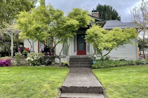Welcome to Bungalow 437! Close to Downtown & OSU!
