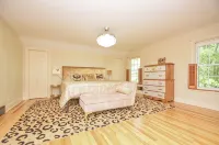 Large Family Lakehouse on the Coast with Stunning Water Views - 3-Star