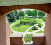 Elegante alloggio di grandi dimensioni (110 mq) in parco privato di 6000 mq - piscina