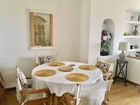 Spacious duplex, beautiful view of the golf course and sea. 120 m2. 5 mn from the beach - 廚房