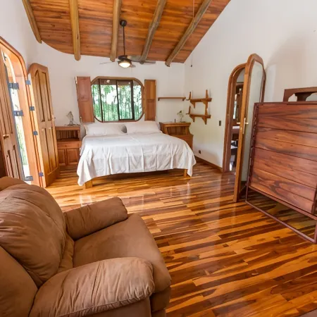 Casa Muy Facil Where Everything is Very Easy