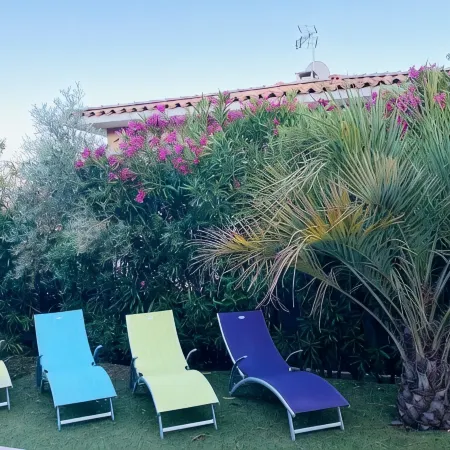 Unicorn Villa 110m2 Sea View 150m from the Shore w Heated Swimming Pool Bandol