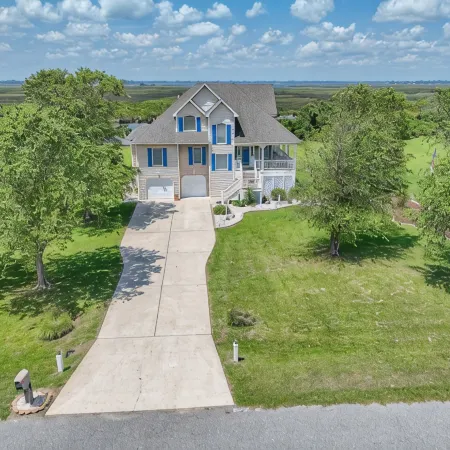 Secluded Waterfront Hideaway- Pet Friendly-Close to OBX and Duck Hunting