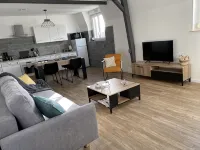 Large elegant apartment in the heart of Epernay. Quiet top floor with lovely view.