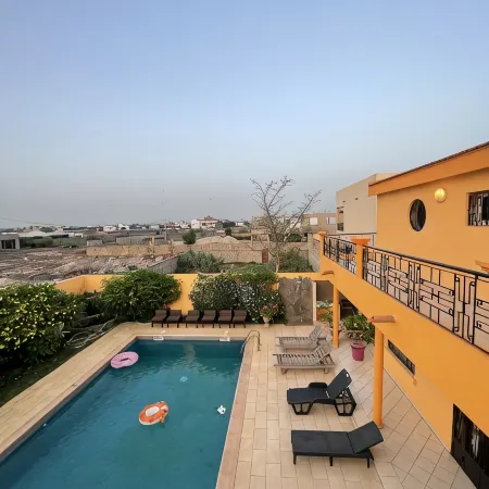In Saly on the small coast house of 450 m2, with 5 bedrooms and private pool
