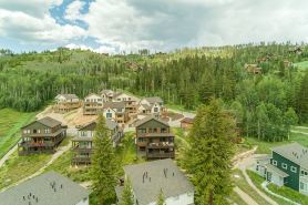 Elevated Mountain Retreat—Room to Gather, Minutes from Trails & Summer Concerts