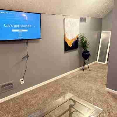 Welcome to Cheerful House Others