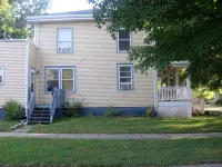 Downtown townhouse 3.5 blocks to the beach! - Kitchens