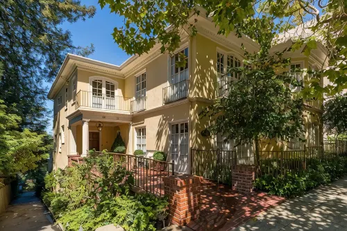 The Claremont District Luxury Residence
