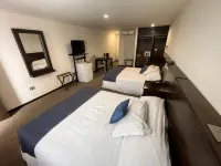 Avanti Hotel & Convention Center