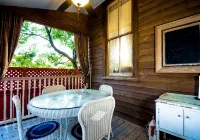 Downtown, Free wine, Courtyard, Porches, 1885, Keyless, Private - Boutique