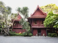 Dang Derm in the Park Khaosan Hotels near Grand Palace