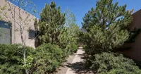 Superb Santa Fe HQ - Prime Location in the Heart of Santa Fe - Decked Digs - Homestays