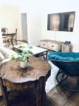 Mallard Manor-Downtown Boerne Easy Walk to Main St! Relax, Dine, Shop, Breweries - 3-Star