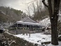 Plum Crooked Poet’s Cottage ~  Once Upon A Time ~ Downtown Marshall Hotels in Marshall