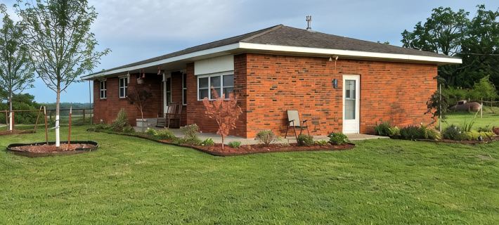 Ben Ranch House overlooking river - Full 3 Bedroom house. Minutes from Fairfax. Hotels in Osage County