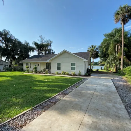 New House on Lake,Full Stocked Home,Private Beach Lake Access w Use of 4 Kayaks