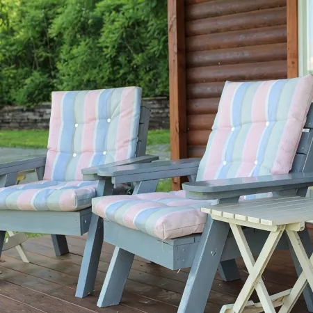 Stevens Lane New Log Cabin - Lamoka Lake - Just Steps from the Water's Edge.