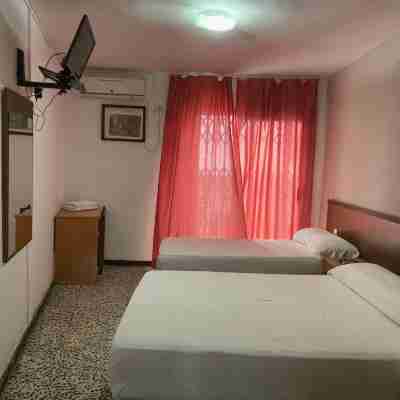 Hotel Iris Rooms
