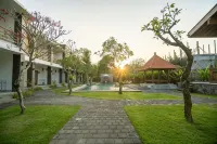 Kusuma Coliving and Villas - สระว่ายน้ำส่วนตัว