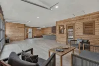 Huge Luxury Home with Hot Tub and Sauna - 2 mi to Dwntn - Luxury
