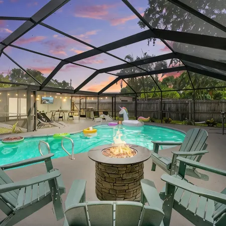 Luxury Pool Home Near Stadium - BBQ GRILL- FIREPIT☆